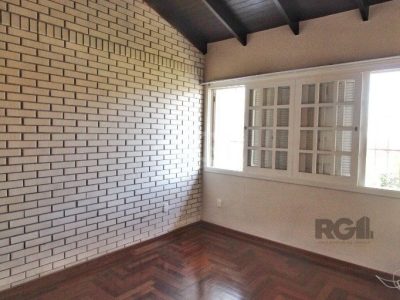 Casa à venda com 167m², 3 quartos, 1 suíte, 3 vagas no bairro Ipanema em Porto Alegre - Foto 33