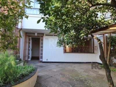 Casa à venda com 167m², 3 quartos, 1 suíte, 3 vagas no bairro Ipanema em Porto Alegre - Foto 34