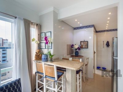 Apartamento à venda com 103m², 2 quartos, 1 suíte, 1 vaga no bairro Centro em Capão da Canoa - Foto 4