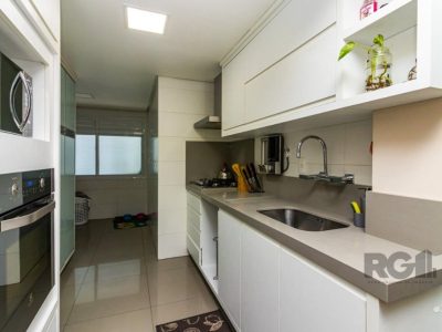 Apartamento à venda com 112m², 3 quartos, 1 suíte, 1 vaga no bairro Passo d'Areia em Porto Alegre - Foto 8