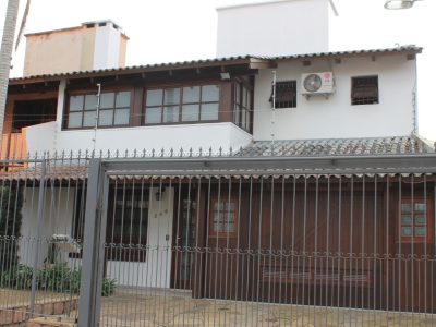 Casa à venda com 180m², 3 quartos, 1 suíte, 2 vagas no bairro Ipanema em Porto Alegre - Foto 2