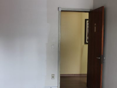 Casa à venda com 180m², 3 quartos, 1 suíte, 2 vagas no bairro Ipanema em Porto Alegre - Foto 28