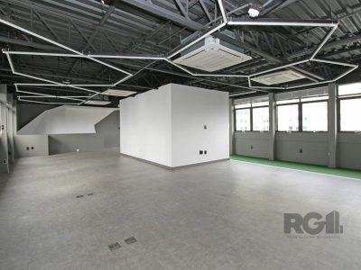 Conjunto/Sala à venda com 171m² no bairro Auxiliadora em Porto Alegre - Foto 2