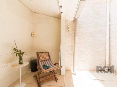 Apartamento à venda com 75m², 2 quartos no bairro Petrópolis em Porto Alegre - Foto 2