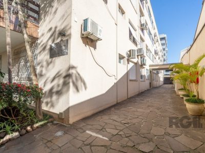 Apartamento à venda com 61m², 2 quartos no bairro Menino Deus em Porto Alegre - Foto 24