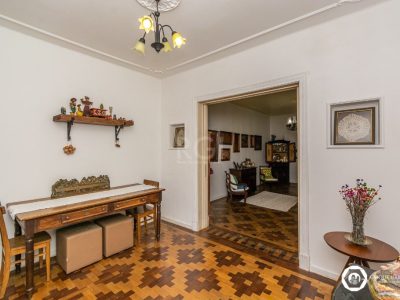 Casa à venda com 166m², 3 quartos, 2 vagas no bairro Petrópolis em Porto Alegre - Foto 6