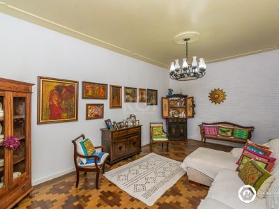 Casa à venda com 166m², 3 quartos, 2 vagas no bairro Petrópolis em Porto Alegre - Foto 4