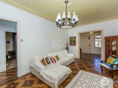 Casa à venda com 166m², 3 quartos, 2 vagas no bairro Petrópolis em Porto Alegre - Foto 2