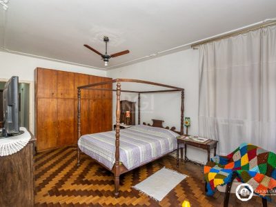 Casa à venda com 166m², 3 quartos, 2 vagas no bairro Petrópolis em Porto Alegre - Foto 22