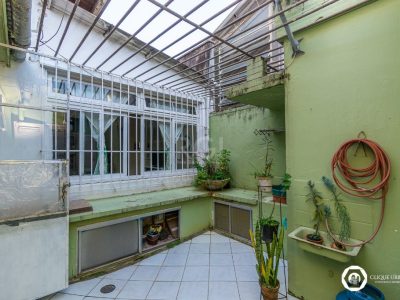 Casa à venda com 166m², 3 quartos, 2 vagas no bairro Petrópolis em Porto Alegre - Foto 29