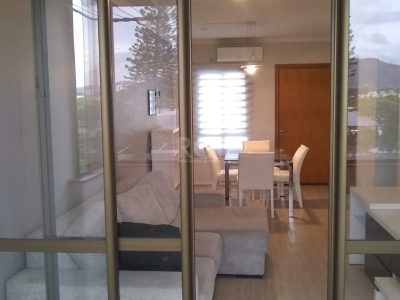 Apartamento à venda com 82m², 2 quartos, 1 suíte, 1 vaga no bairro Partenon em Porto Alegre - Foto 2