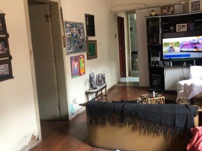 Casa à venda com 200m², 3 quartos, 1 suíte, 9 vagas no bairro Partenon em Porto Alegre - Foto 12