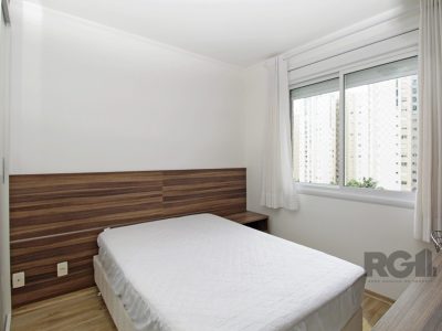 Apartamento à venda com 125m², 3 quartos, 1 suíte, 2 vagas no bairro Jardim Europa em Porto Alegre - Foto 37