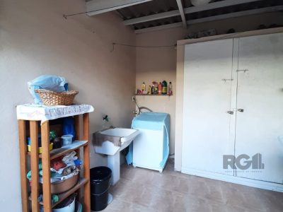 Casa à venda com 256m², 4 quartos, 1 suíte, 2 vagas no bairro Santana em Porto Alegre - Foto 27