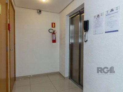 Apartamento à venda com 62m², 2 quartos, 1 vaga no bairro São João em Porto Alegre - Foto 4