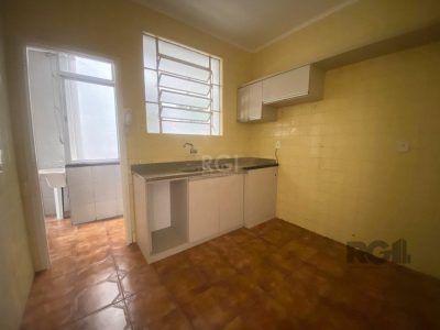 Apartamento à venda com 126m², 3 quartos, 1 vaga no bairro Santana em Porto Alegre - Foto 4