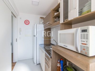 Apartamento à venda com 50m², 2 quartos, 1 vaga no bairro Partenon em Porto Alegre - Foto 3