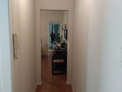 Apartamento à venda com 85m², 2 quartos no bairro Medianeira em Porto Alegre - Foto 9