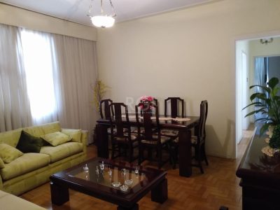 Apartamento à venda com 85m², 2 quartos no bairro Medianeira em Porto Alegre - Foto 2