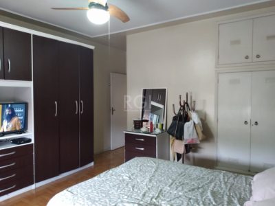 Apartamento à venda com 85m², 2 quartos no bairro Medianeira em Porto Alegre - Foto 11