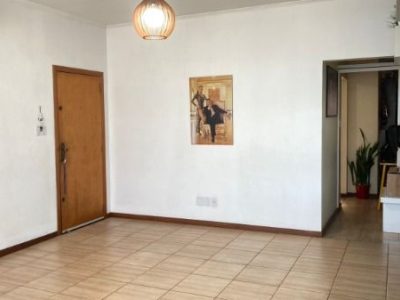 Apartamento à venda com 114m², 3 quartos, 1 suíte, 1 vaga no bairro Ipanema em Porto Alegre - Foto 4