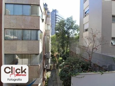 Apartamento à venda com 107m², 2 quartos, 1 suíte, 2 vagas no bairro Petrópolis em Porto Alegre - Foto 20