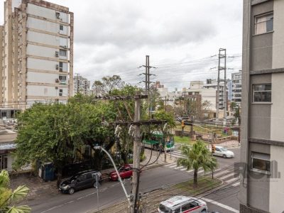 Conjunto/Sala à venda com 33m² no bairro Menino Deus em Porto Alegre - Foto 8