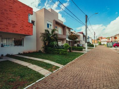 Casa Condominio à venda com 140m², 3 quartos, 1 suíte, 2 vagas no bairro Jardim Itu em Porto Alegre - Foto 15