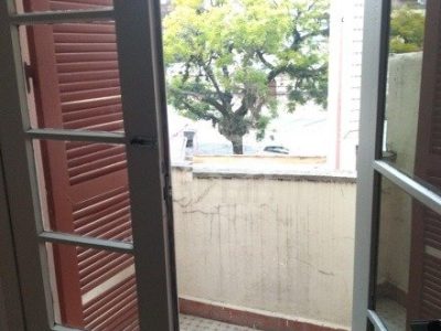 Apartamento à venda com 68m², 2 quartos no bairro Petrópolis em Porto Alegre - Foto 2