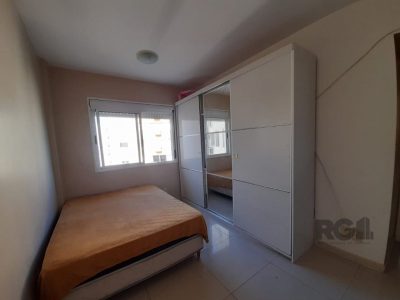 Apartamento à venda com 66m², 3 quartos, 1 suíte, 1 vaga no bairro Partenon em Porto Alegre - Foto 8