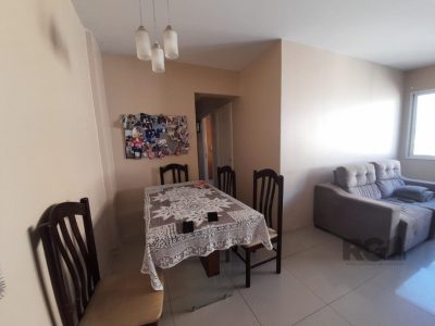 Apartamento à venda com 66m², 3 quartos, 1 suíte, 1 vaga no bairro Partenon em Porto Alegre - Foto 2