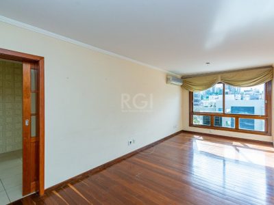 Apartamento à venda com 125m², 3 quartos, 1 suíte, 1 vaga no bairro Rio Branco em Porto Alegre - Foto 2