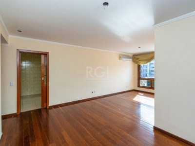 Apartamento à venda com 125m², 3 quartos, 1 suíte, 1 vaga no bairro Rio Branco em Porto Alegre - Foto 3