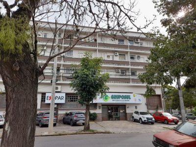 Apartamento à venda com 102m², 3 quartos no bairro São Geraldo em Porto Alegre - Foto 2