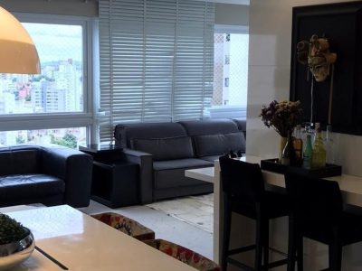 Apartamento à venda com 122m², 3 quartos, 1 suíte, 3 vagas no bairro Petrópolis em Porto Alegre - Foto 7