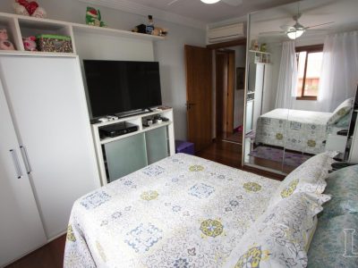 Casa Condominio à venda com 382m², 4 quartos, 2 suítes, 4 vagas no bairro Cristal em Porto Alegre - Foto 15