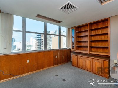 Conjunto/Sala à venda com 172m² no bairro Centro Histórico em Porto Alegre - Foto 33