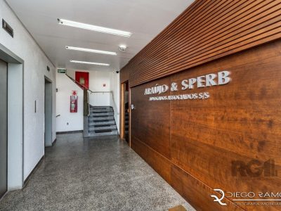 Conjunto/Sala à venda com 172m² no bairro Centro Histórico em Porto Alegre - Foto 42