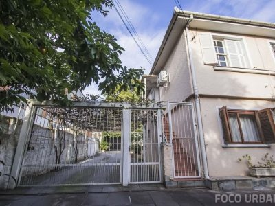 Casa à venda com 1.016m², 4 quartos, 6 vagas no bairro Menino Deus em Porto Alegre - Foto 4