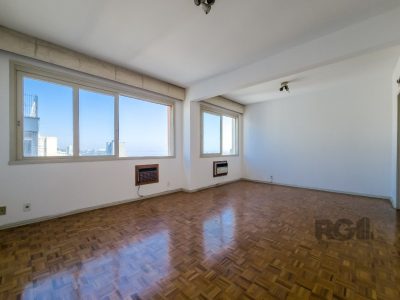 Apartamento à venda com 122m², 3 quartos, 1 suíte no bairro Centro Histórico em Porto Alegre - Foto 2