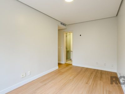 Apartamento à venda com 177m², 3 quartos, 3 suítes, 2 vagas no bairro Mont Serrat em Porto Alegre - Foto 34