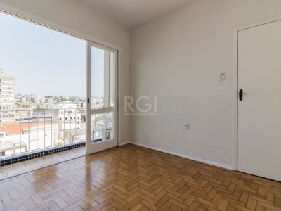 Apartamento à venda com 91m², 3 quartos no bairro Navegantes em Porto Alegre - Foto 3