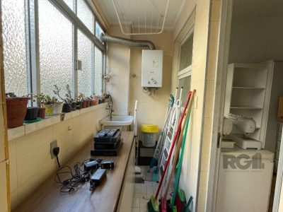 Apartamento à venda com 103m², 3 quartos, 1 suíte, 1 vaga no bairro Auxiliadora em Porto Alegre - Foto 8