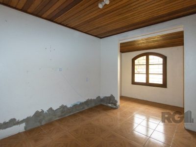 Casa à venda com 342m², 6 quartos, 1 suíte, 8 vagas no bairro Tristeza em Porto Alegre - Foto 54