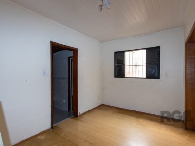 Casa à venda com 342m², 6 quartos, 1 suíte, 8 vagas no bairro Tristeza em Porto Alegre - Foto 56