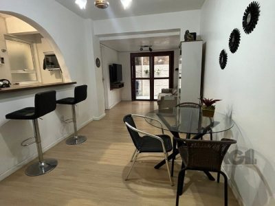 Apartamento à venda com 53m², 2 quartos no bairro Menino Deus em Porto Alegre - Foto 2