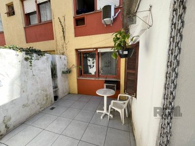 Apartamento à venda com 53m², 2 quartos no bairro Menino Deus em Porto Alegre - Foto 10