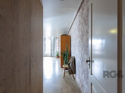 Casa à venda com 292m², 3 quartos, 2 suítes, 4 vagas no bairro Ipanema em Porto Alegre - Foto 36