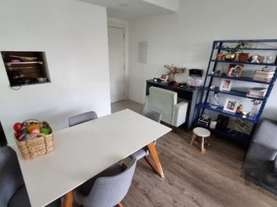 Apartamento à venda com 57m², 2 quartos, 1 suíte, 1 vaga no bairro Farroupilha em Porto Alegre - Foto 7