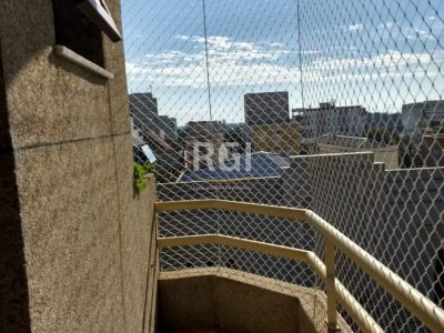 Cobertura à venda com 299m², 3 quartos, 1 suíte, 2 vagas no bairro Higienópolis em Porto Alegre - Foto 8